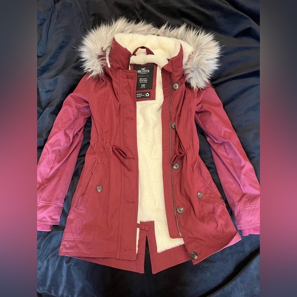 Hollister Burgundy Parka - Picture 4 of 4